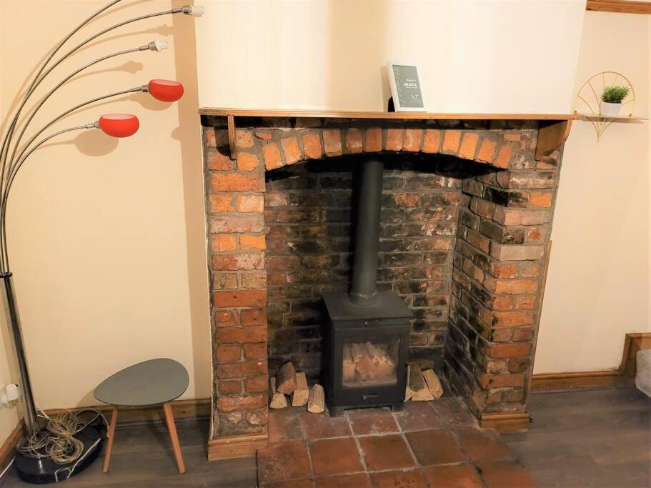 Nice 4-Bedroom Vacation Home With Indoor Fireplace Wellington  Bagian luar foto