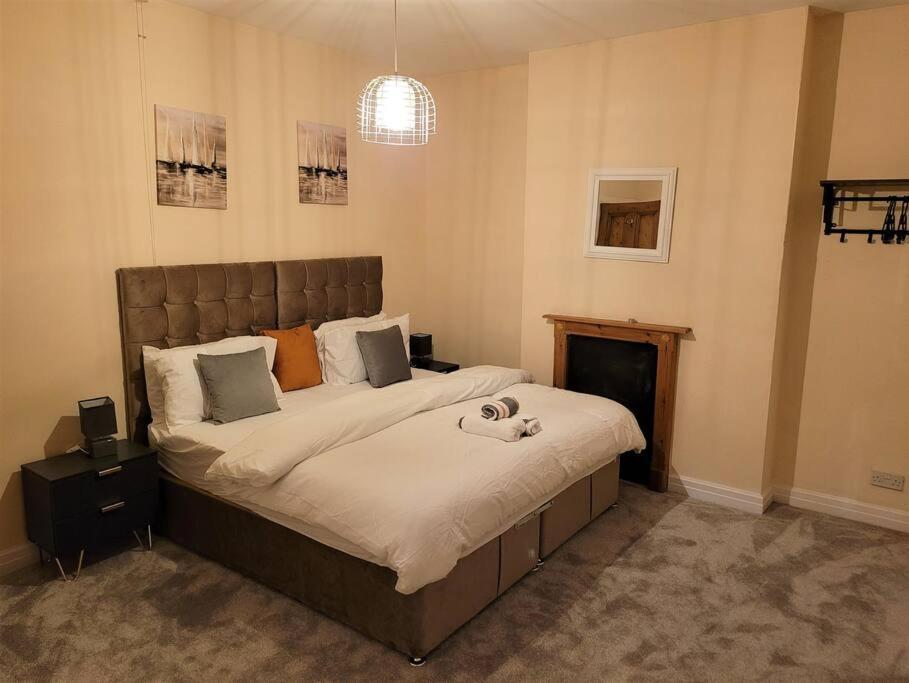 Nice 4-Bedroom Vacation Home With Indoor Fireplace Wellington  Bagian luar foto